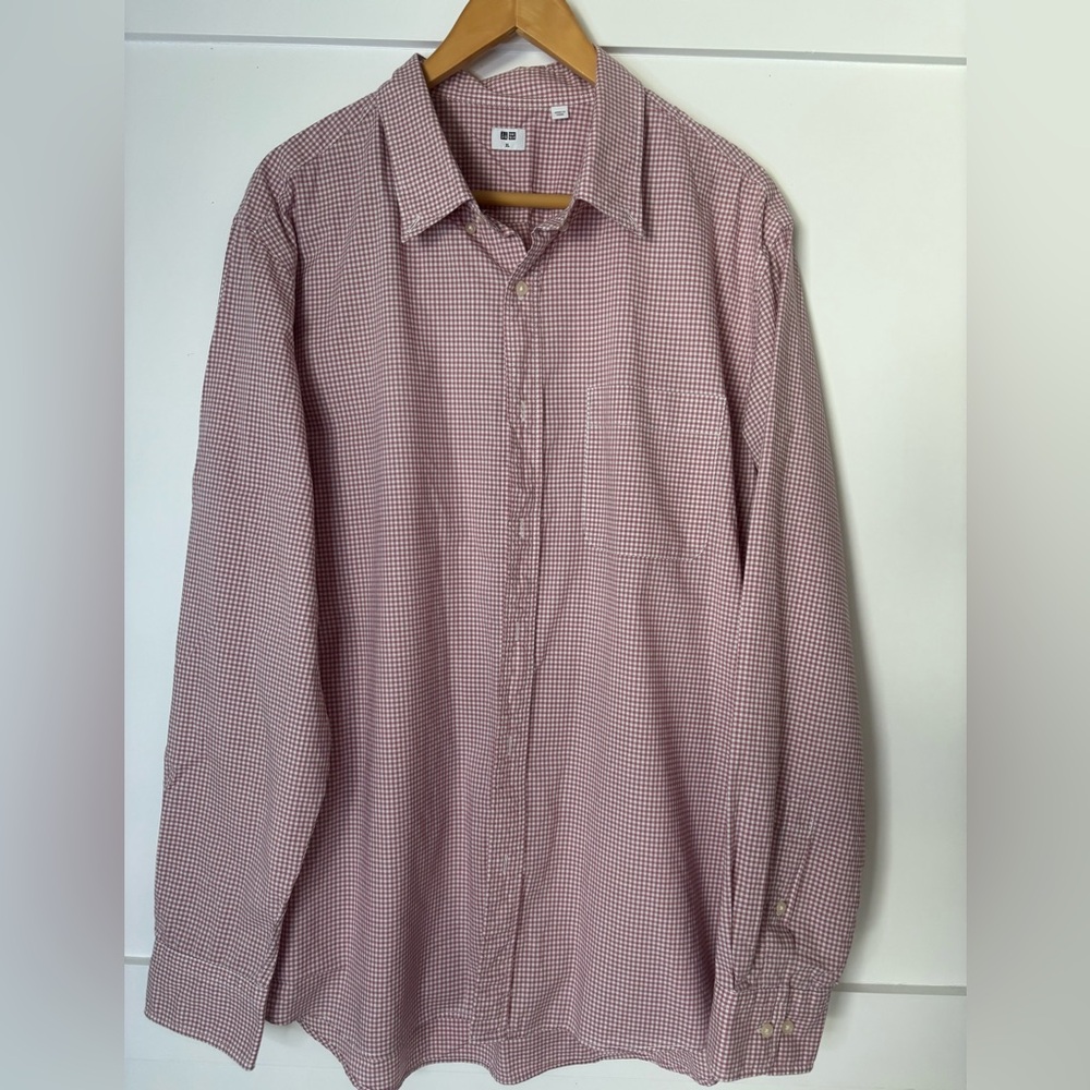 Uniqlo Men's Pink Checkered Button Down Shirt size XL